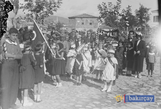 Bergama'da eski bayramlar ve Atatürk