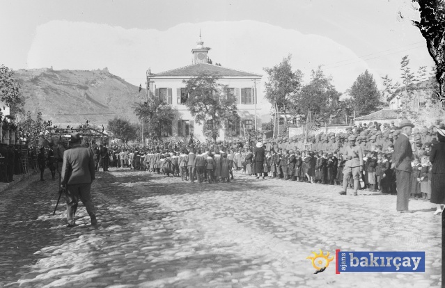 Bergama'da eski bayramlar ve Atatürk