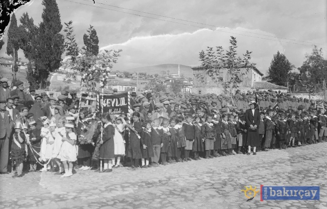 Bergama'da eski bayramlar ve Atatürk