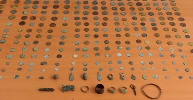 Bergama’da, 284 adet tarihi eser ele geçirildi!
