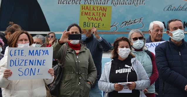 Dikili'de artan pahalılığa isyan! "Geçinemiyoruz"