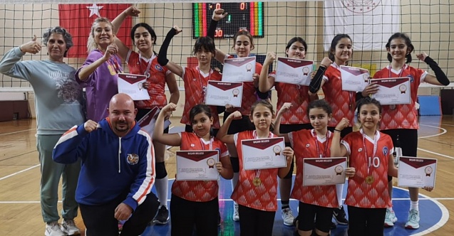 Dikili'ye büyük başarı! "Türkiye yarı finaline kaldılar"