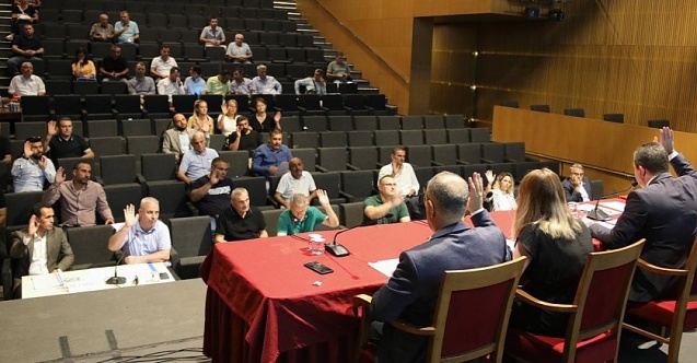 Bergama’da kriz büyüyor!