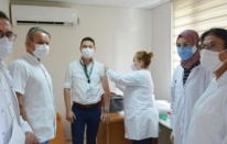 Çin'den gelen Kovid-19 aşısı İzmir'de!