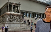 Bergama'ya Zeus Sunağı’nın iadesini önerdi!