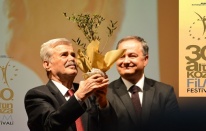 Komünist Osman, Uluslararası Altın Koza Film Festivali'nde finalist oldu