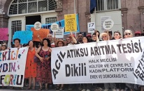 Dikili, deniz kirliliğine karşı 'arıtma' eylemi yaptı, büyükşehir 'tamam' dedi!