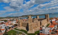 700 yıllık bir bekçi; Çandarlı Kalesi