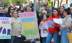 Bergama’da Kadınlar 8 Mart’ta sokaktaydı: "Eşit iş, eşit ücret, özgür yaşam!"