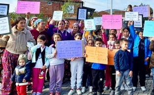 Dikili'deki köy okulu isyanı meclis gündeminde!