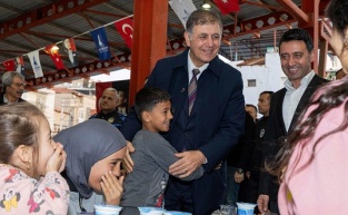 İzmir’de ramazan sofraları büyüyor, destekler artıyor