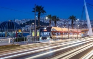 İzmir'de "cumadan pazara" kesintisiz sefer dönemi