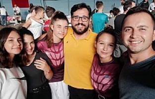 Bergama'ya gurur yaşatmaya devam ediyor