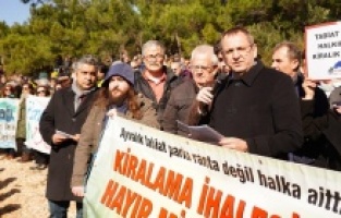 Ayvalık halkı birleşti, ihale ertelendi