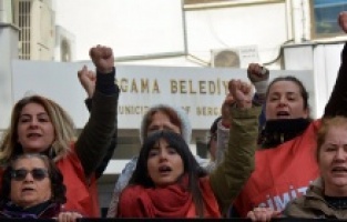 Bergamalı 3 kadının direnişine getirilen yasağa Altıok ve Çam'dan tepki!