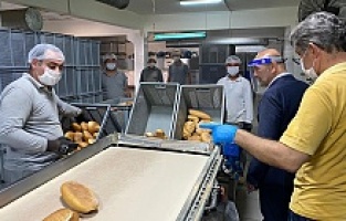 Büyükşehir İzmirlileri ekmeksiz bırakmıyor