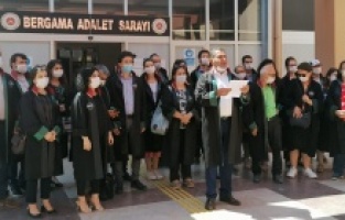 Bergamalı avukatlardan çoklu baro sistemine tepki!
