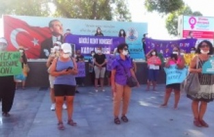 Dikili: “Tecavüzü aklama, sözleşmeyi uygula”