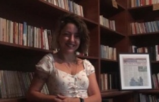 Bademli'de tatil yapan Buket öğretmen duygulandırdı!