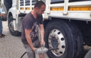 Dikili de lastik tamircisinin acı sonu