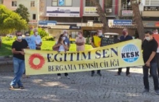 Bergama Eğitim-Sen’den MEB’e EBA ve ek ders protestosu!