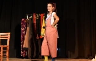 Foça'da "Fısıldaşan Replikler" beğenildi