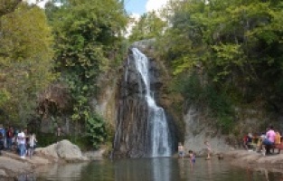 Tabloları aratmıyor; saklı hazine; “Aşıklar Şelalesi”