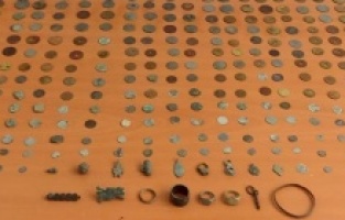 Bergama’da, 284 adet tarihi eser ele geçirildi!