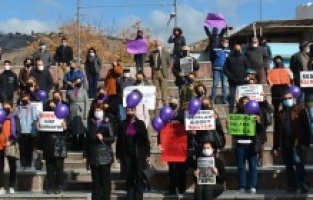 Bergama’da "Kadına Yönelik Şiddete Dur" denildi.