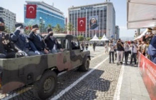 İzmir'de 30 Ağustos coşkusu