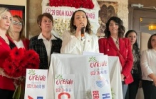 Bergama’da “29 Ekim Kadınları Derneği” açıldı