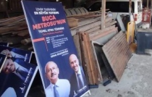 Bergama'da AKP'li yönetim,  tarihi yatırımın afişlerini toplattı!