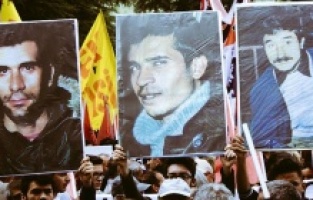 Bergama'da Gezmiş ve arkadaşları için yapılan paylaşıma tepki!