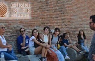 Bergama'da 'Tonoz Düşünce Atölyesi' başladı