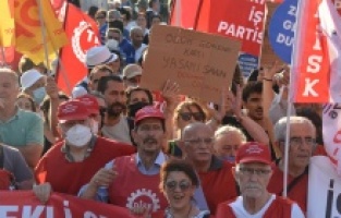 Aliağa'da ölüm gemisine geçit yok!