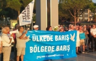 Dikili, 1 Eylül’de ‘Barış’ diye haykırdı