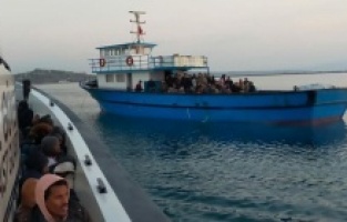 Dikili’de 196 kaçak göçmen ve 3 organizatör şüphelisi yakalandı