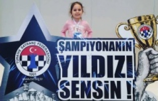 Türkiye Satranç Turnuvası’nın Bergamalı yıldızı!
