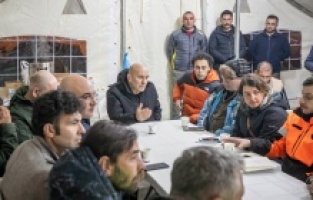 İzmir Büyükşehir, binlerce depremzedeyi konteyner kente taşıyacak