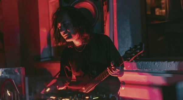 Gitar virtüözü Ali Deniz Kardelen'den "Vice City" ile müzikte yepyeni bir boyut!