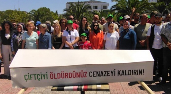 Kınık’ta domates isyanı!