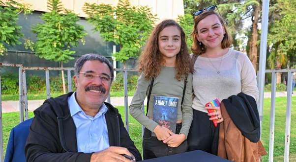 Ahmet Ümit İZKİTAP’ta yeni romanından ipuçları verdi