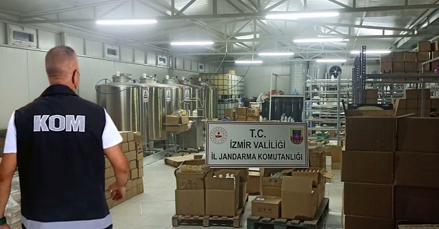 Dikili'de kaçak kozmetik baskını!