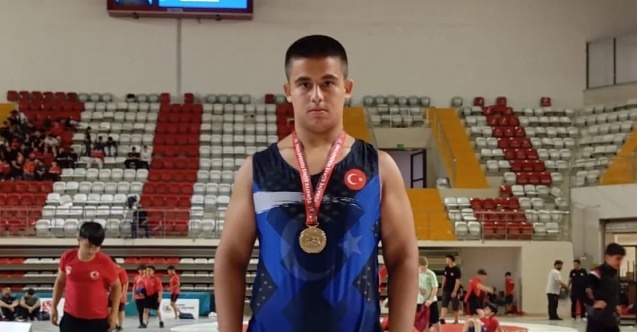 Bergamalı genç sporcu Türkiye şampiyonu oldu