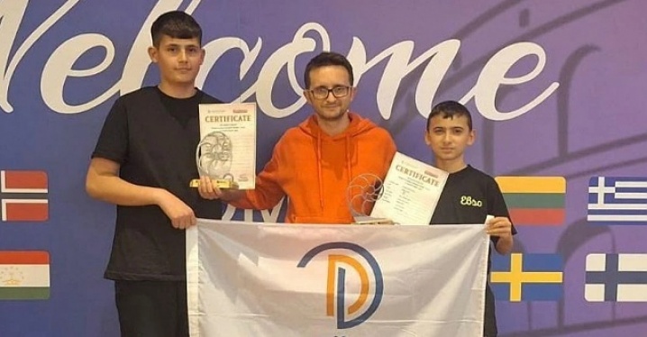 Bergamalı öğrenciler İtalya’da çifte gurur yaşadı