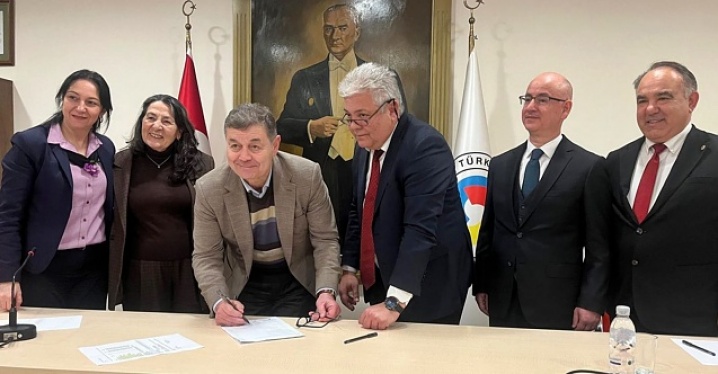 Kuzey Ege zeytinyağında tarihi imza!