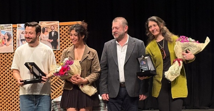 Bergama’da Tiyatro Günleri tüm hızıyla sürüyor!